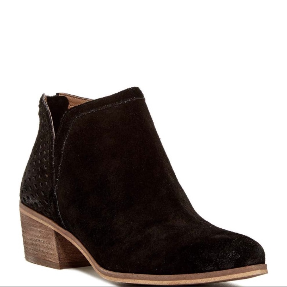 Susina Black Suede Blakely Booties Size 8 NWOT